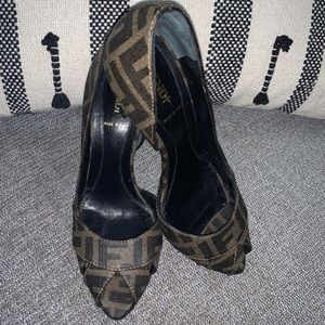 FENDI MONOGRAM BROWN PEEP TOE HEELS, SIZE 6.5